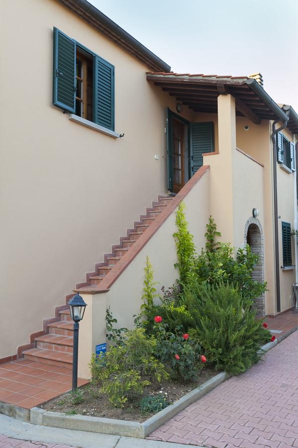 Borgo Guglielmo Aparthotel Marina di Cecina Ngoại thất bức ảnh